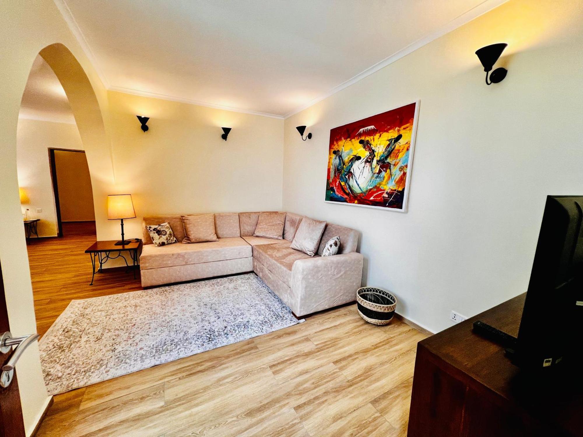 Pink Flamingo Boutique Hotel Moshi Zewnętrze zdjęcie